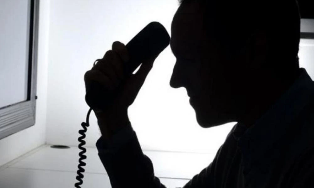 Κοζάνη: "Μαϊμού" αστυνομικός έκλεψε 25.000 ευρώ από ηλικιωμένη- Υπέβαλλε το θύμα σε συναισθηματικό εκβιασμό